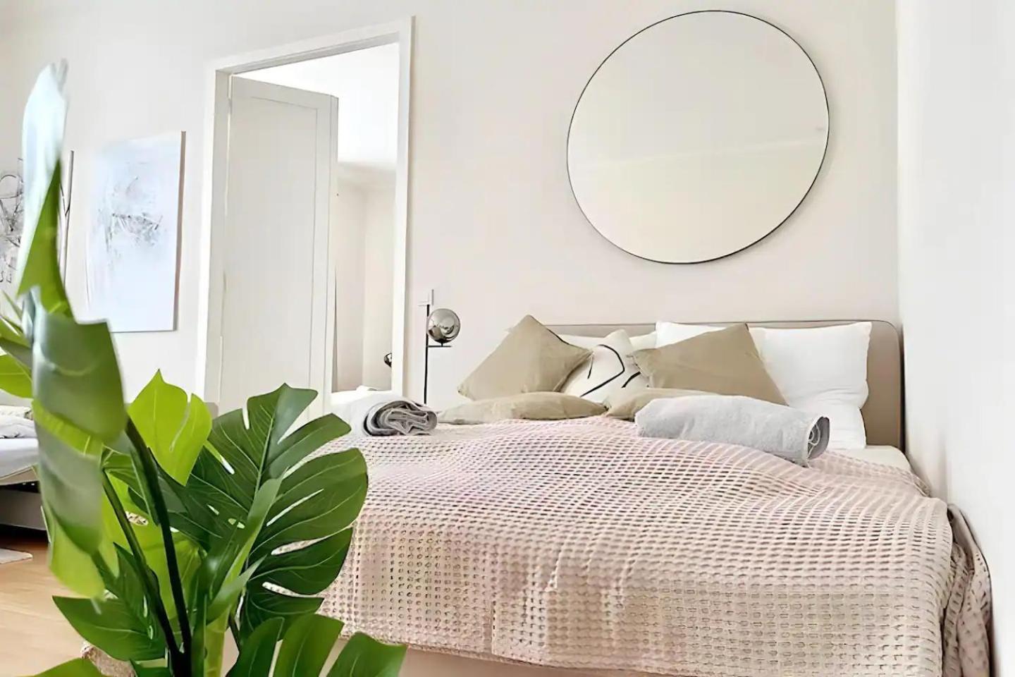 Apartment At Belvedere, Location Close To U1 Wien
